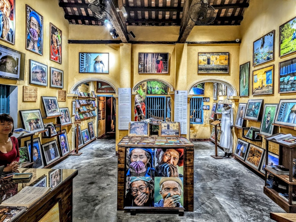 Hundreds of pictures capturing the beauty of Vietnam's culture